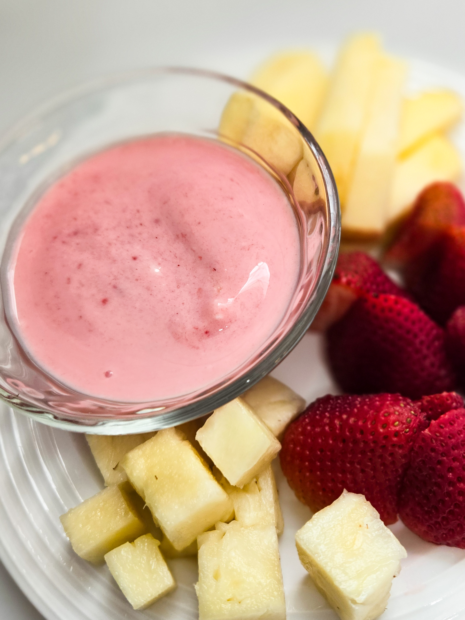 2-Ingredients Strawberry Daiquiri Fruit Dip