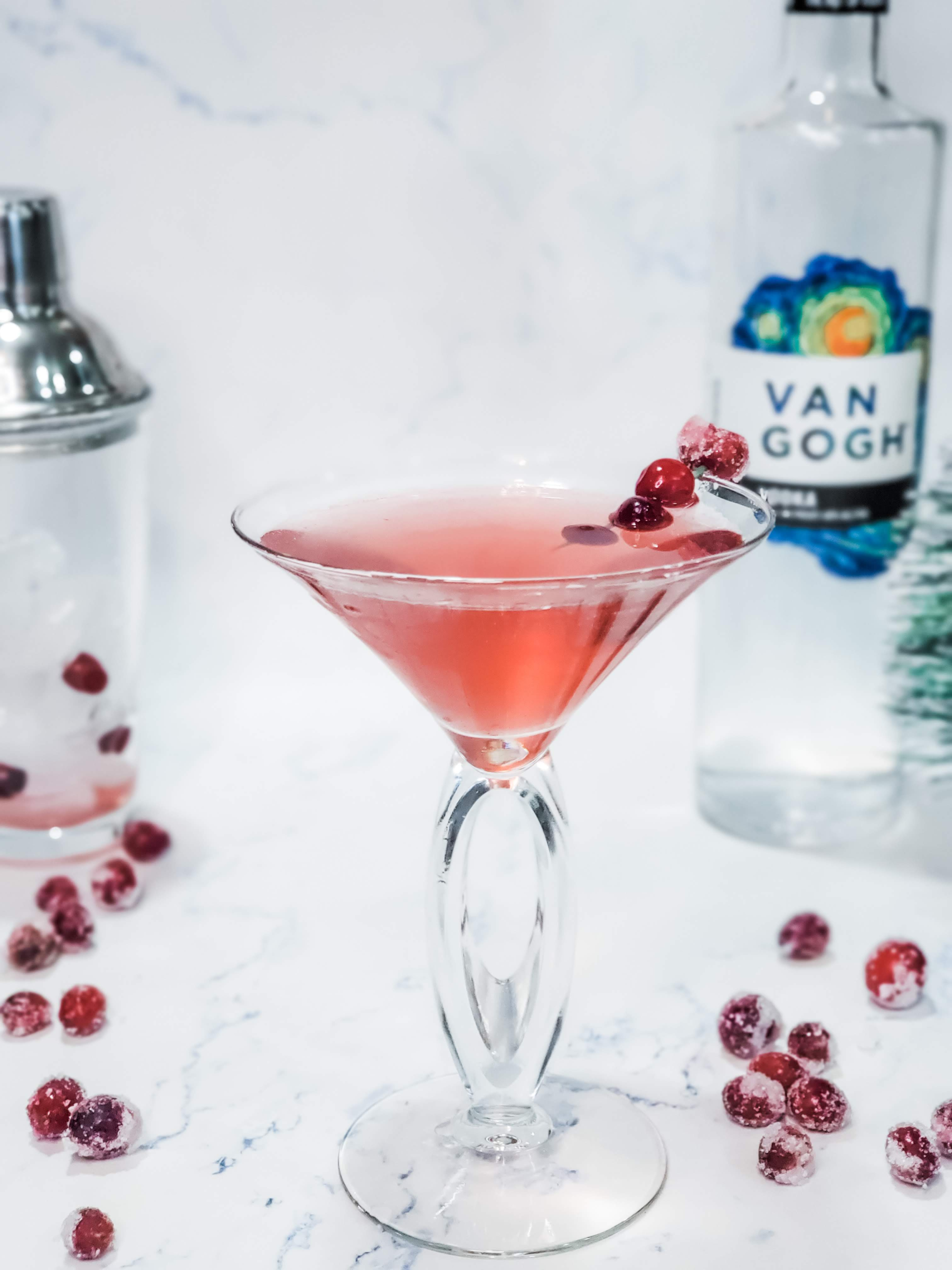 Holiday Cocktail: The Santa Claus-mopolitan